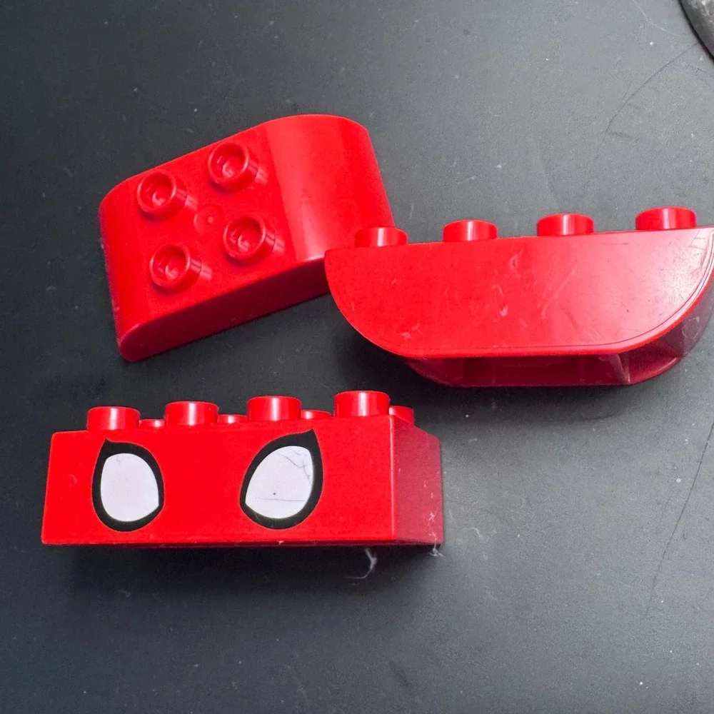 LEGO Duplo Marvel Spider-Man Head Replacement Bricks Red 3 Piece Set Spidey part